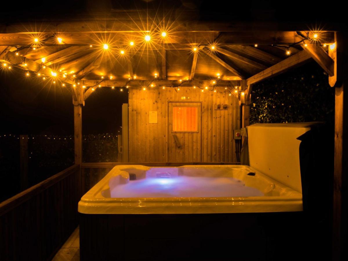 Pastures Barn Villa Leek Esterno foto