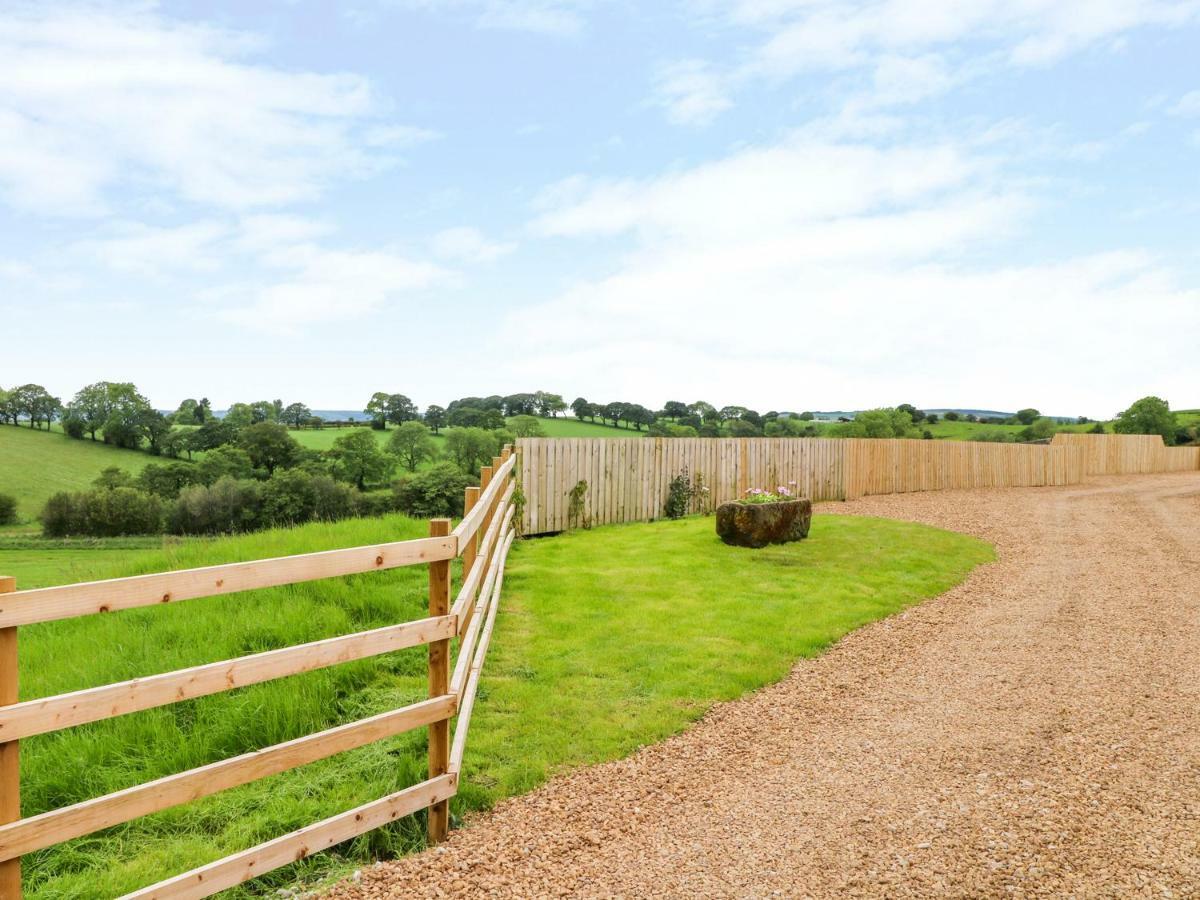 Pastures Barn Villa Leek Esterno foto