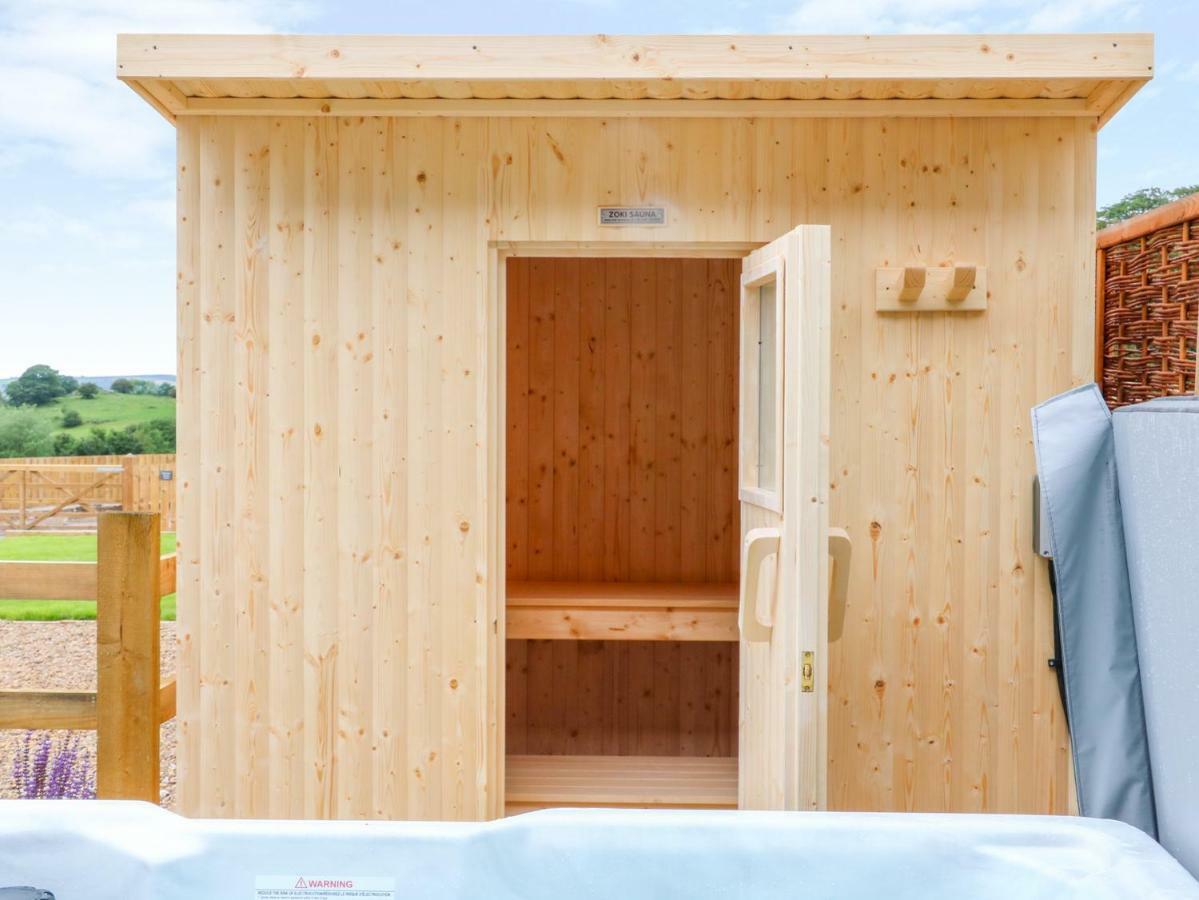 Pastures Barn Villa Leek Esterno foto